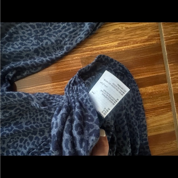 INC INTERNATIONAL CONCEPTS Animal Print Surplice Top Size Medium - Picture 5 of 5